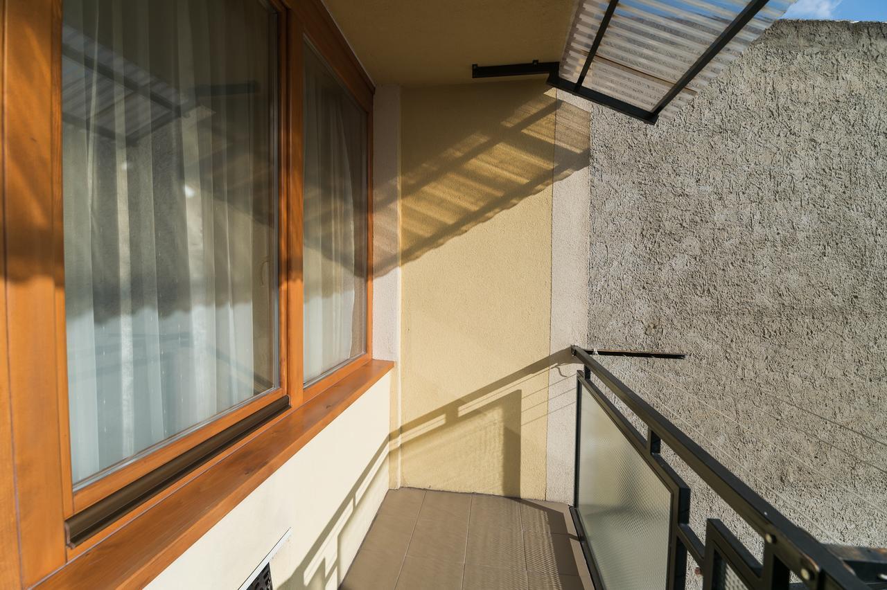 Lujzi Apartman Eger Bagian luar foto