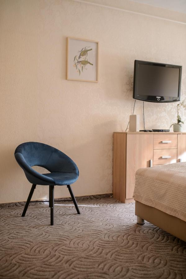 Lujzi Apartman Eger Bagian luar foto